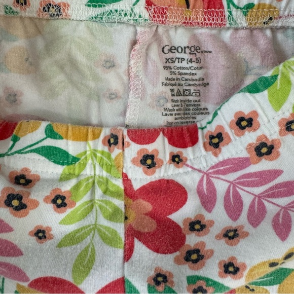 Toddler Girls Shorts Bundle - Picture 3 of 6